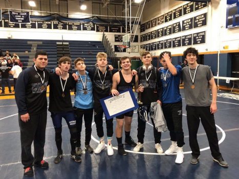 Congratulations PVHS Wrestling! In their first meet of the season, the team came in 5th at the Huntington Classic. Dustin Kosikinen-Falls came in 1st in his weight class. Hunter Lundberg placed 3rd, Shane Appell placed 2nd and Christian Alvarez also placed 2nd in their respective weight classes.